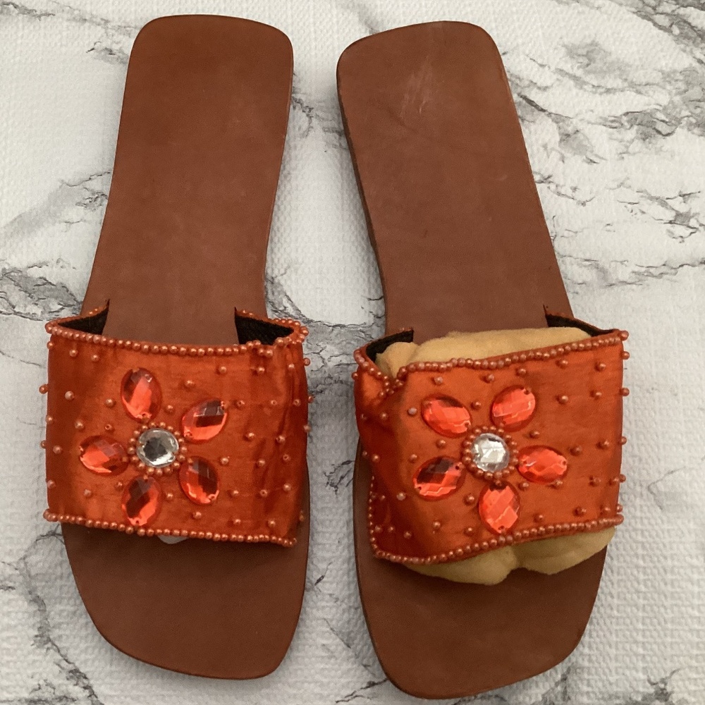 Mystique Sandals size 7
